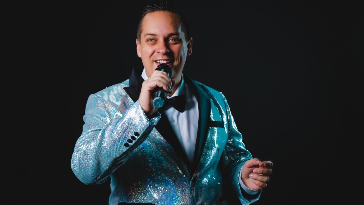 Singer Silvester | Zorg Entertainment