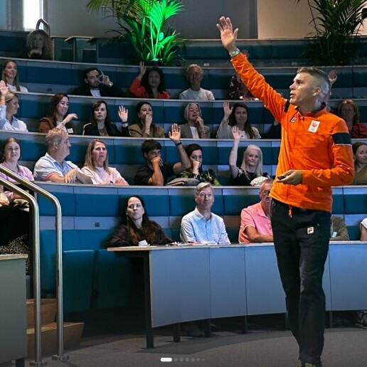 Speaker De Lier  (NL) "Generation Slacker"