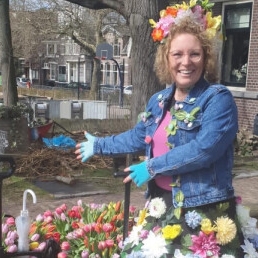 Flower Ladies