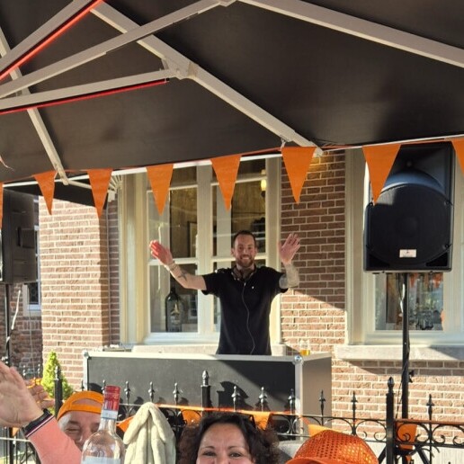 DJ Geertruidenberg  (NL) Feest dj la bontjas