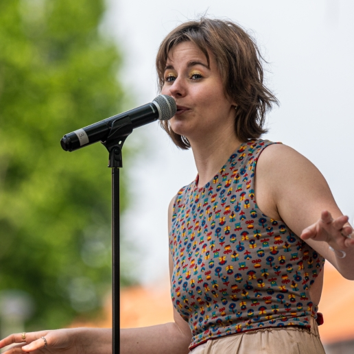 Singer (female) Geleen  (NL) Maud du Chatinier