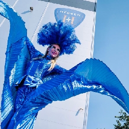 Actor Beesd  (NL) Stilt act - Royal Blue