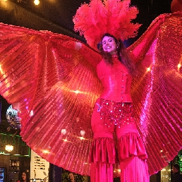 Actor Beesd  (NL) Stilt act - Red sky dancers