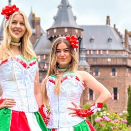 Thematische hostess - Italiaanse dames