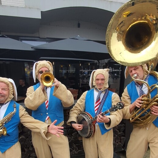 Band Voorburg  (NL) Easter Bunny Band