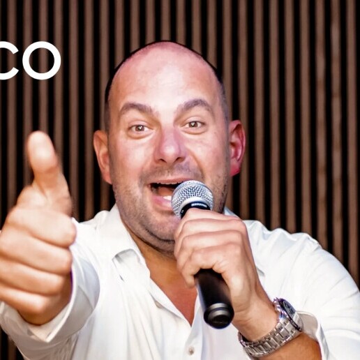 Singer (male) Noordwijk  (Zuid Holland)(NL) Sing along with Berco!