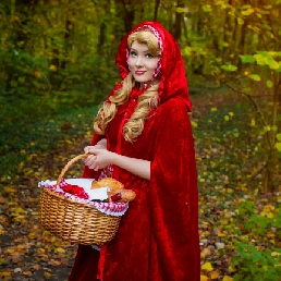 Character/Mascott Assen  (NL) ✨S fairy tale character Red Riding Hood at your event