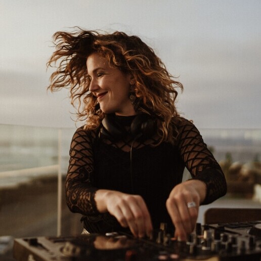 DJ Amsterdam  (NL) Female Party DJ Alice