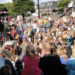 Mister Suitcase / Magisch Straattheater