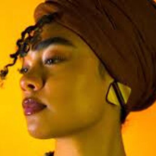 Speaker Amsterdam  (NL) Sydney Lowell