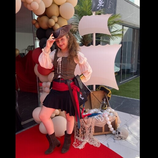 Character/Mascott Haarlem  (NL) Rent a Pirate Meet & Greet