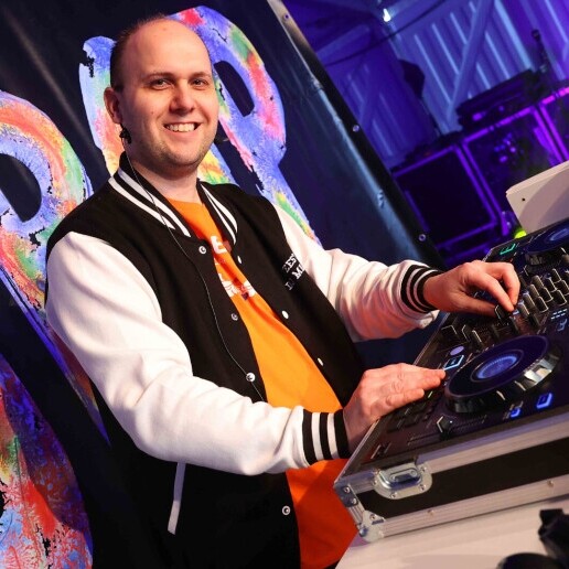 Event show Ewijk  (NL) Foute muziekbingo met DJ Mark