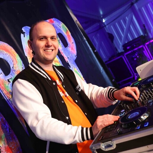 Event show Ewijk  (NL) Zomerse muziekbingo met DJ Mark