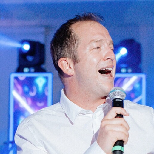 Zanger Utrecht  (NL) Benny Bakker zingt Nederlands