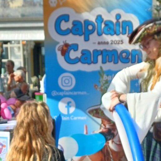Ballon artiest Kruisland  (NL) Ballonartiest Captain Carmen