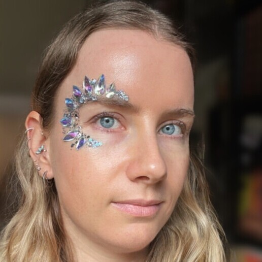 Schminker Lelystad  (NL) Glitterbar & Face Gems voor Events