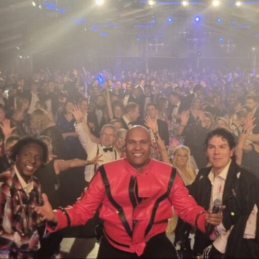 Singer (male) Culemborg  (NL) MIchael Jackson tribute tape act live