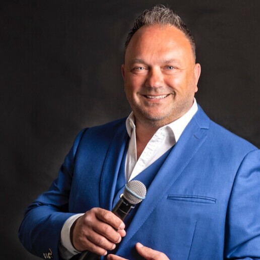 Singer (male) Apeldoorn  (NL) Singer Party Harry