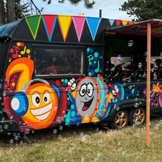 Trainer/Workshop Den Haag  (NL) Drum-Party | Drumcaravan XL