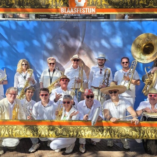 Band Venray  (NL) If you favor Latin Band!