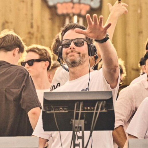 DJ Apeldoorn  (NL) Richard Houblon