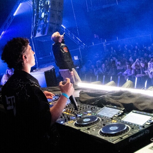 DJ Hillegom  (NL) LarZ - DJ & Live Music