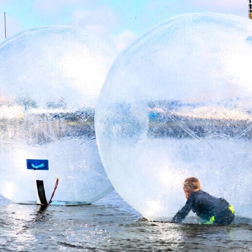 Sports/games Akersloot  (NL) Aqua Balls