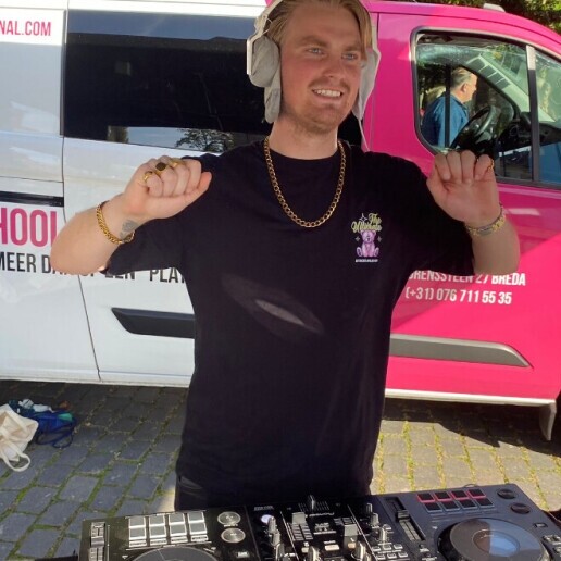 DJ Dongen  (NL) DJ CRAZY TIGO