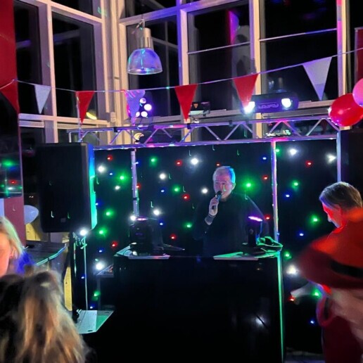 DJ Ingen  (NL) DJ Anton