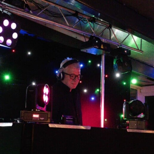 DJ Ingen  (NL) DJ Anton