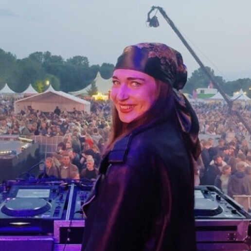 DJ Leiden  (NL) Vocal DJ Charlie S