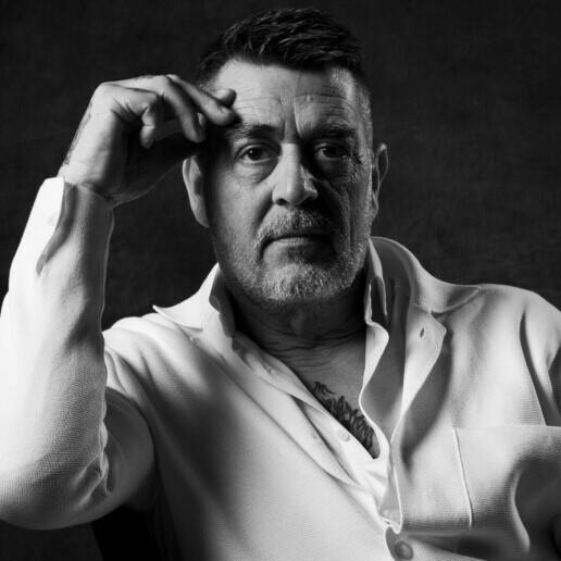 Singer (male) Andelst  (NL) Yury