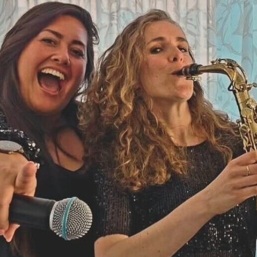 Band Apeldoorn  (NL) Soulduo Naomi Vischer en KirstenSax