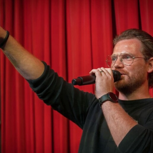 Zanger Tilburg  (NL) Thijs van Berkel Tape-optreden