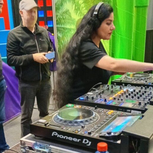 DJ Drachten  (NL) DJ / Producer Janet