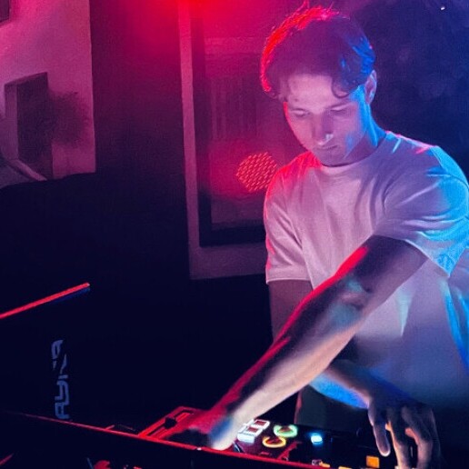 DJ Bergschenhoek  (NL) DJ pepino - Allround - Incl techniek!