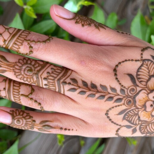 Make-up artist Tilburg  (NL) Natural Authentic Henna