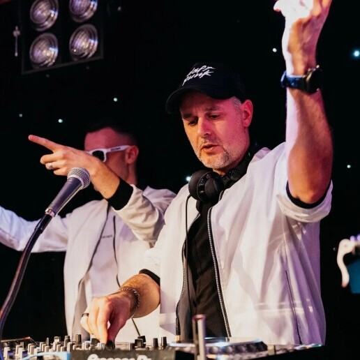 DJ Antwerpen  (BE) Discobar Plankgaz