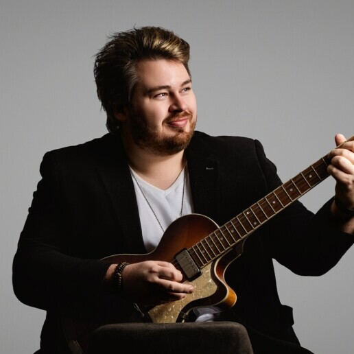 Singer (male) Nieuw Buinen  (NL) Arjan Plat
