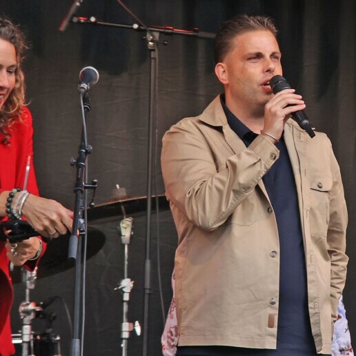 Presentator Rijswijk  (Zuid Holland)(NL) Kenneth uw presentator