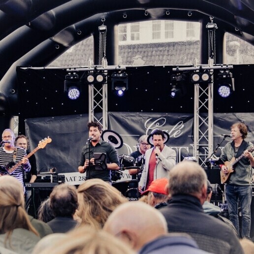 Band Ankeveen  (NL) Out of the Attic