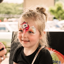 Face painting by Schminkkoppies