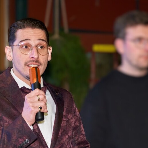 Presenter Alkmaar  (NL) Chairperson/Presenter Ðenis Velić