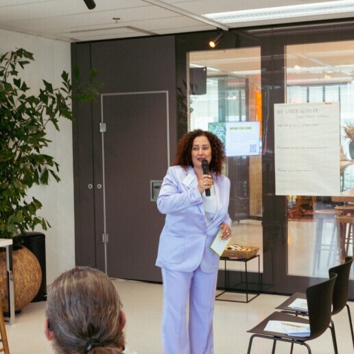 Presentator Almere  (NL) Rachida is jouw Dagvoorzitter/moderator