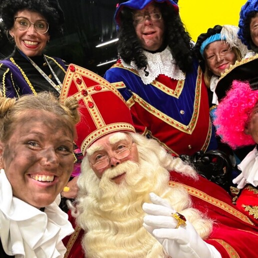 Event show Spijkenisse  (NL) Saint Nicholas Palace-Saint and Pete for rent