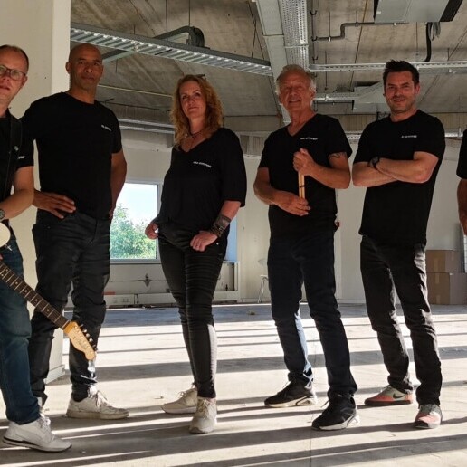 Band Huizen  (NL) Mr. Attitude - Pop/Rock/Soul Band!