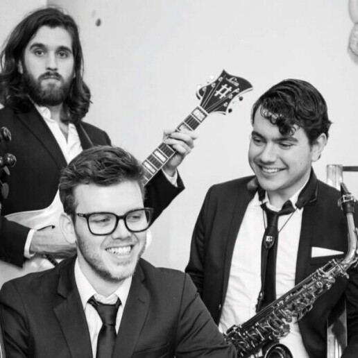Band Voorthuizen  (NL) The Saxy Jazz Combo - Trio