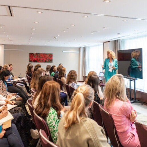 Speaker Den Haag  (NL) 7 pitfalls of female leadership