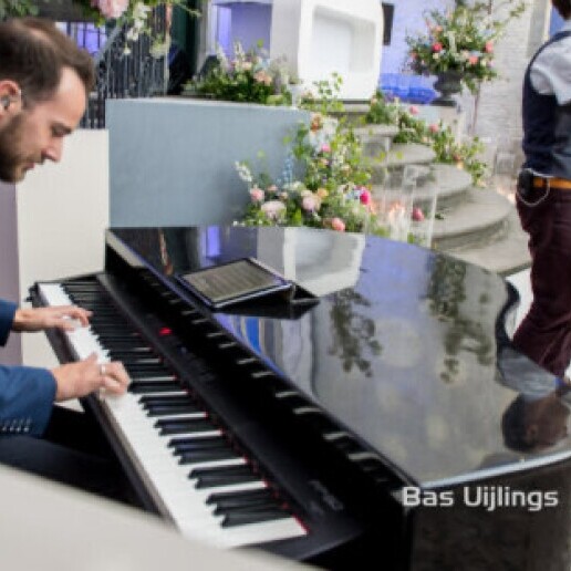Pianist Voorthuizen  (NL) New City Strings - Pianist