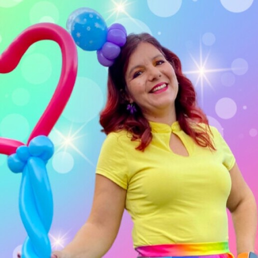 Balloon artist Roermond  (NL) Balloon artist Tallie Twist